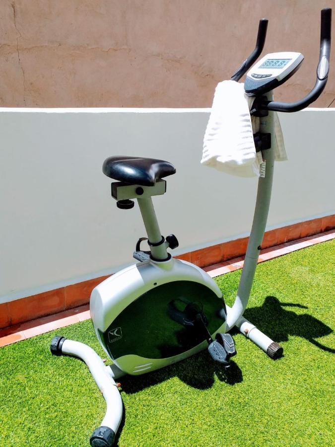 Large Apartment With Large And Sunny Terrace - Garden & Outdoor Gym , Alicante Center Esterno foto