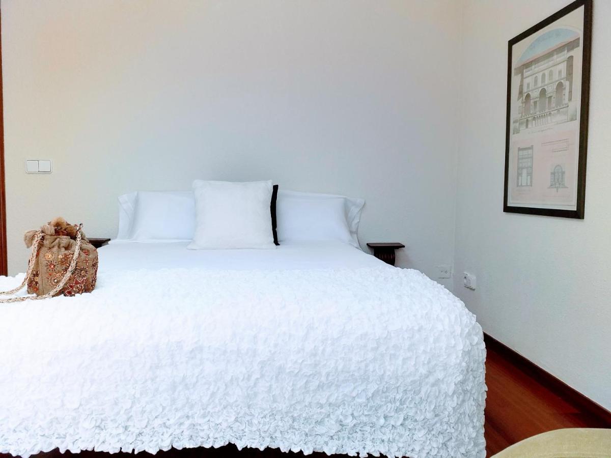 Large Apartment With Large And Sunny Terrace - Garden & Outdoor Gym , Alicante Center Esterno foto